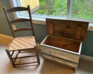 Chair and fishing motif storage chest