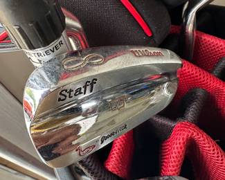 Right handed golf clubs