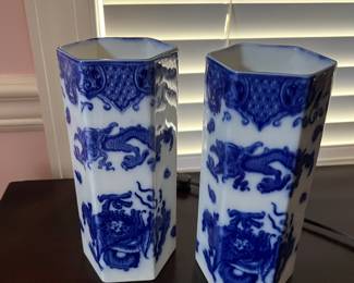 Pair ROYAL DOULTON Blue & White DRAGON Vases RARE!!! Possibly 1906