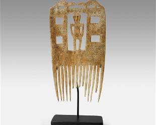 Antique 17th-18thC Chinook or Quinault Native American Indian Carved Bone Comb
