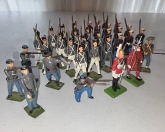 Vintage toy lead military men