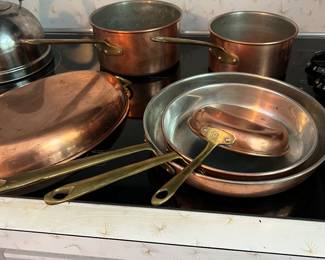 Copper pans 