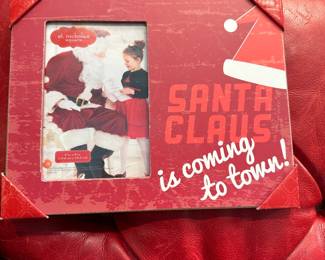 St. Nicholas Square Santa Claus is coming to town 4" x 6" opening photo frame, new
