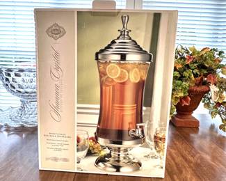 Shannon Crystal Monticello beverage dispenser by Godinger, Mouth Blown glass, nickel plated, 2-1/2 gallon capacity, like new
