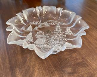 Mikasa holiday bonbon pedestal dish 4'H x 9"W