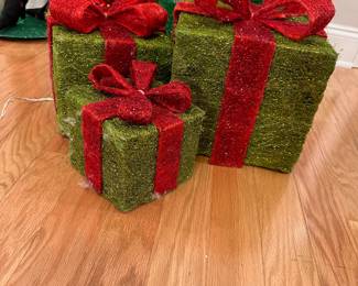 Glitter string red and green Christmas present lighted boxes 12"H