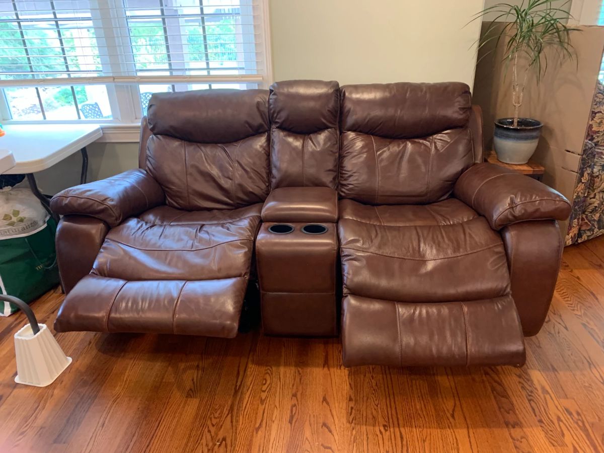 #1	Brown Leather/Pleather Loveseat w/manual Rocker/ Recliner (side button) w/center console w/2 cupholders & Storage Compartment Center - 81" Long	 $300.00 			
