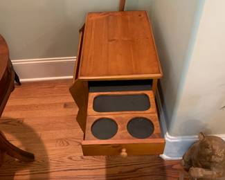 #31 Wood Knotty Pine 5 drawer End Table w/magazine Stand & pull-out cupholders - 22x15x22 $100.00