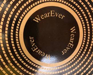 #129 Wear ever 12"D Deep Non-Stick Cookware w/Glass Lid $20.00