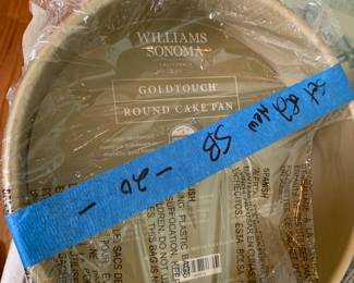 #140 Williams Sonoma Gold Touch Round Cake Pans - 8x2 $20.00