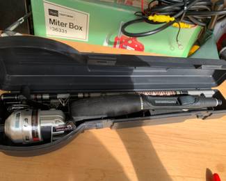 #158 Daiwa Mini-Cast System Rod&Reel in Case $40.00