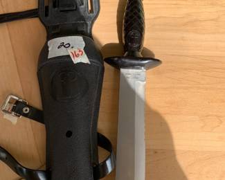 #163 US Divers Knife $20.00