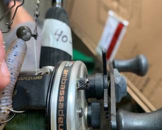 #189 Rod & Reel ABU Garcia 5500C Shimano Bullwhip Graphite Fightin Rod BW-1602 $40.00