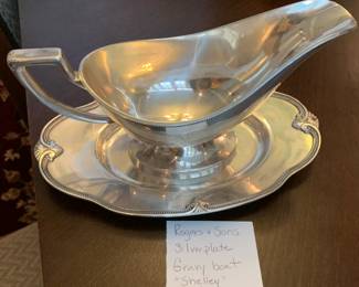 #222 Rogers 7 Sons Silverplate Gravy Boat "Shelley" $20.00