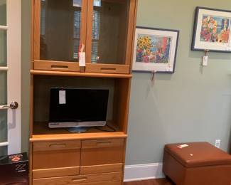 #10 Thomasville Entr. Center w/2 glass doors, 2 wood doors & 3 drawers - 32x18x78 $175.00