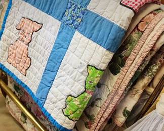 VINTAGE QUILTS