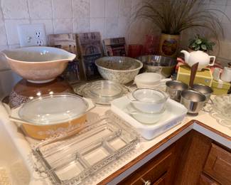 Pyrex, corning ware, fire king