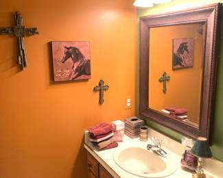 Mirror, crosses, towels