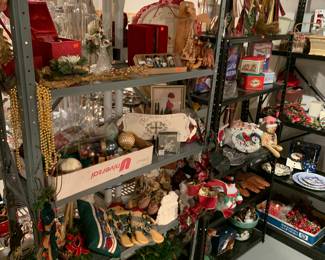 Large amount of Holliday decor