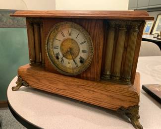 Antique mantle clock