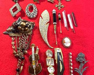 Vintage Brooches