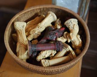 Greek or Roman themed chess set