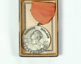 Chicago Relays, 1949 Chicago Stadium College Medley Relay, 2nd Place medal. Sponsored by The Chicago Daily News. Sterling Silver