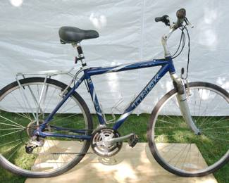 Trek 7300 20" blue men's bicycle, Made in the USA with luggage rack