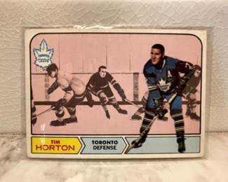 Hockey card from 1969-1970: Tim Horton, Toronto Defense