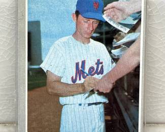 Baseball cards from 1967-1970: Bud Harrelson Mets Shortstop