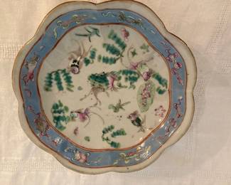 Chinese enamel ware piece