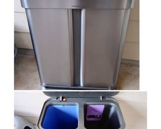 Simple Human Trash & Recycle Bin