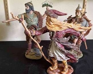 Duncan Royale Dedt Moroz Figurine 2 Friends 