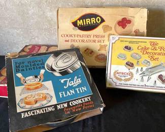 Mirro CookyPastry Press  Decorator Set  More