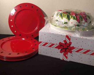 Temptations Wreath Cake Platter 8 Chargers