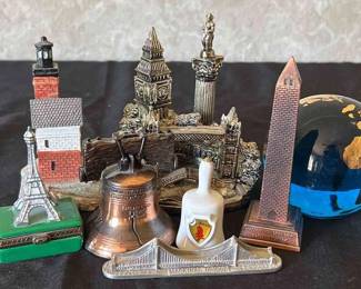 Worldly Souvenir Trinkets 