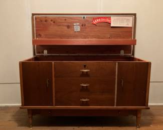 Lane cedar chest!