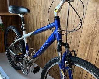 Trek Navigator 200
Like new