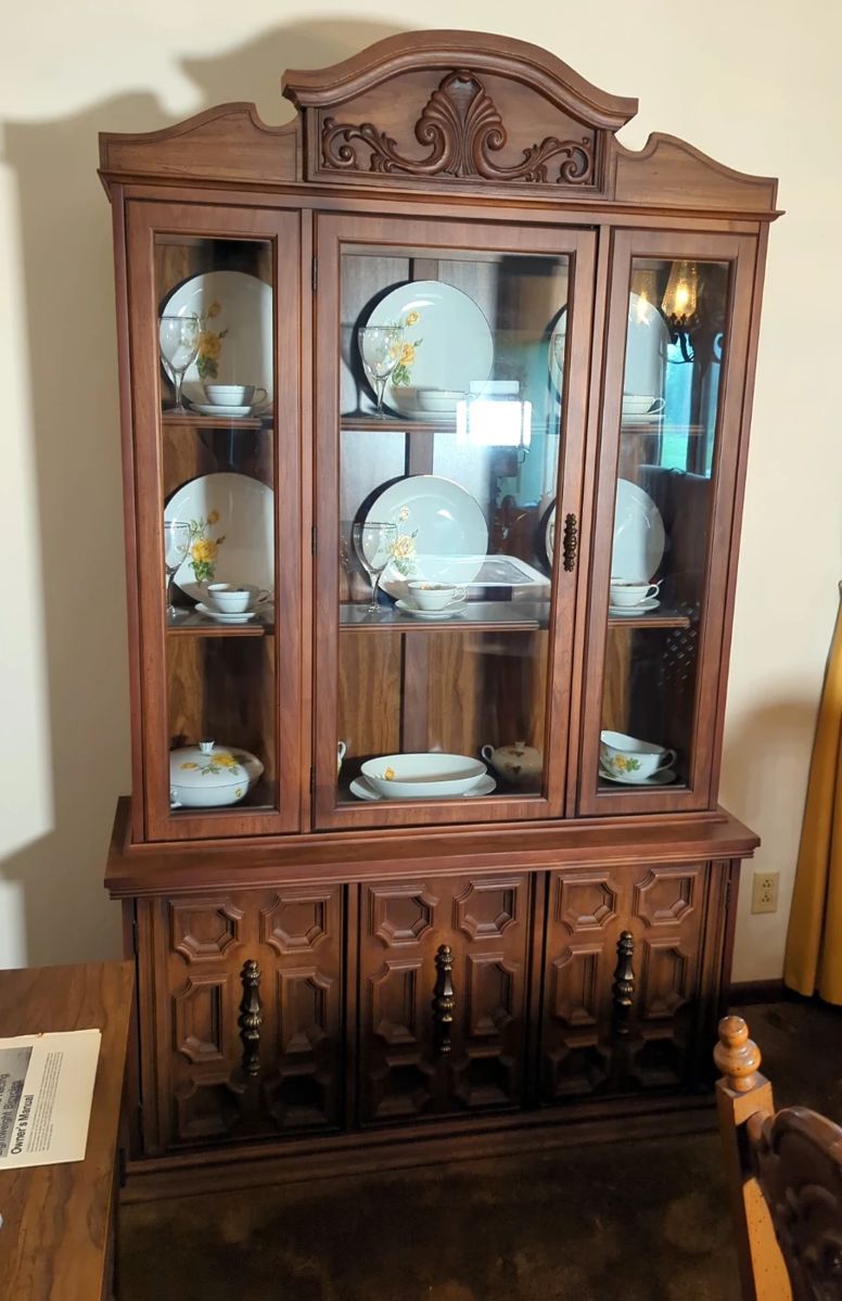 Bassett Furniture Industries Lighted China Hutch With Storage, 81" x 49" x 16"