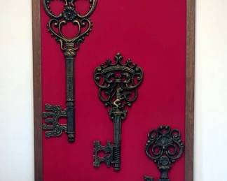 Ceramic Umbrella Stand With Seashell Motif, 17" Tall, Artificial Potted Rose Bouquet, And Skeleton Key Wall Art