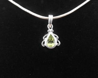 .925 Sterling Silver Pear Cut Peridot Crystal Pendant Necklace
