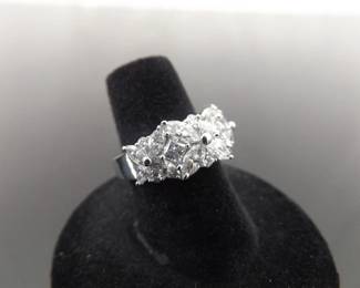 .925 Sterling Silver Zirconia Flower Ring Size 6
