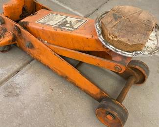 2 Ton Hydraulic Floor Jack