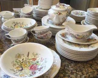 Set Of WindsorWare Johnson Broth. Garden Bouquet China