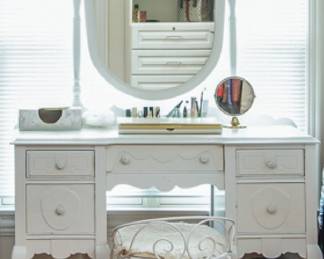 Pretty white painted vanity or dressing/make up table with mirror and drawers. 