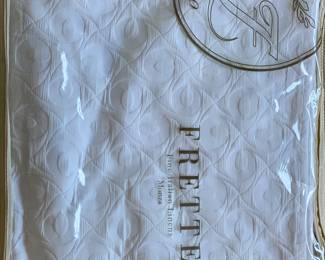 NEW FRETTE White Cotton Coverlet/Blanket.       KING SIZE. 100% cotton. Also, TWO matching PAIRS of euro square pillows with filling included also for sale - see other listing. Four pillows total available. 