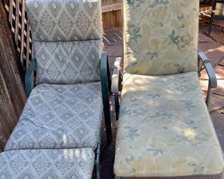 2 Vintage Outdoor Reclining Lounge Chairs With Cushions