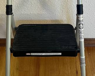 Safety 1st 200 Pound Folding Step Stool
