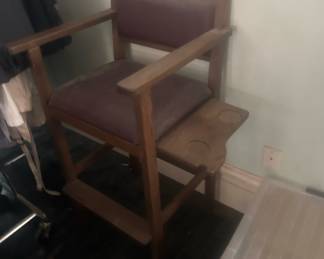 Beautifully crafted antique wood chair 