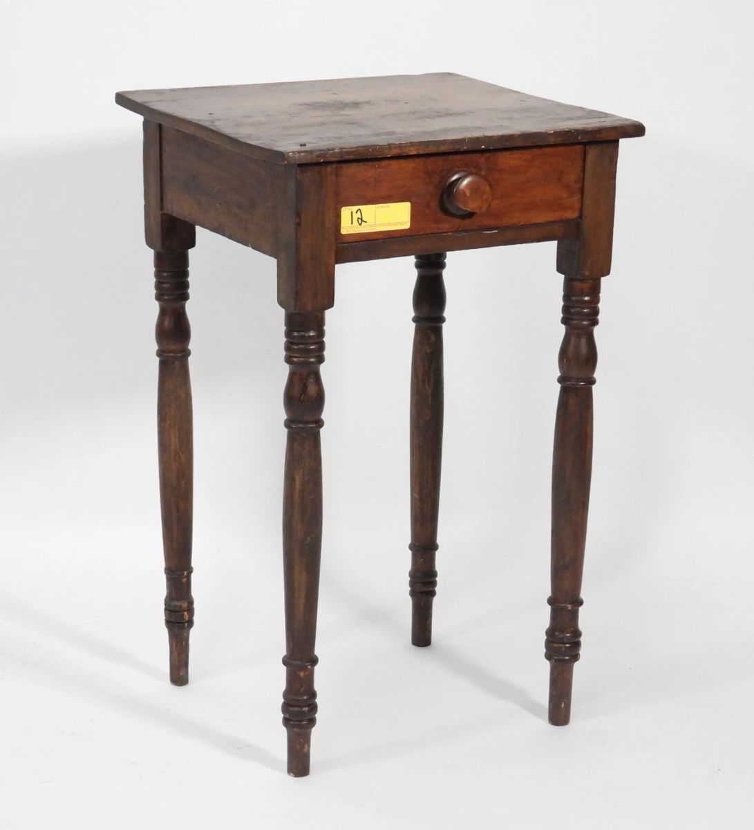 12:C.1820 New England work stand